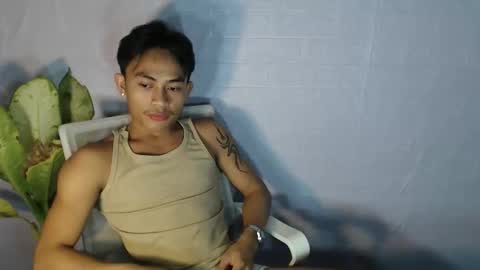 Snapshot of pinoy_palautogxxx chatting on March 18, 3:26 pm pinoy_palautogxxx online show from March 18, 3:26 pm