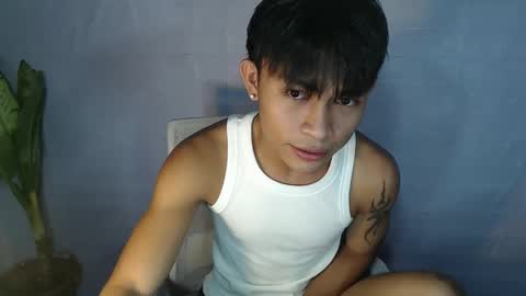 Snapshot of pinoy_palautogxxx chatting on March 31, 9:43 am pinoy_palautogxxx online show from March 31, 9:43 am