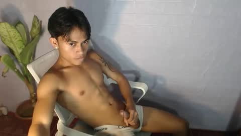 Snapshot of pinoy_palautogxxx chatting on April 7, 7:36 pm pinoy_palautogxxx online show from April 7, 7:36 pm