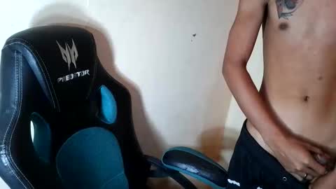 Snapshot of pinoy_princexxx chatting on March 16, 11:20 pm pinoy_princexxx online show from March 16, 11:20 pm