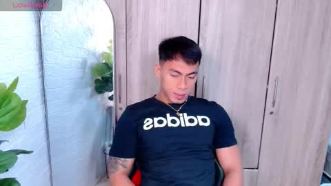 ethan online show from November 25, 4:01 am