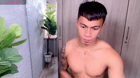 ethan online show from January 6, 12:42 pm