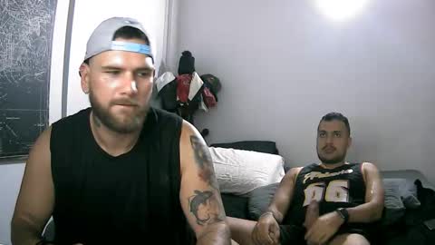 Snapshot of pipe1203 chatting on October 20, 11:49 pm pipe1203 online show from October 20, 11:49 pm