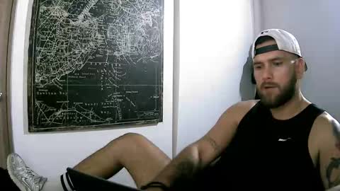 Snapshot of pipe1203 chatting on October 22, 9:25 pm pipe1203 online show from October 22, 9:25 pm