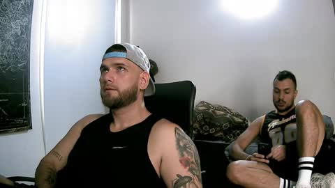 Snapshot of pipe1203 chatting on November 16, 8:14 pm pipe1203 online show from November 16, 8:14 pm