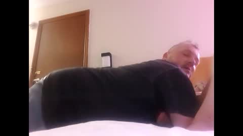 piper_in_melb online show from January 8, 10:23 pm