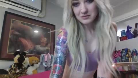 pirateprincessx online show from November 7, 4:01 am