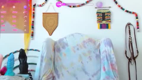 Em online show from March 22, 8:23 pm