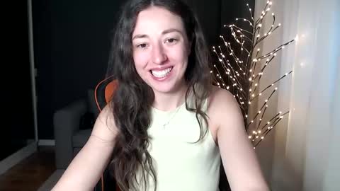 piscesgirl06 online show from December 23, 5:39 am