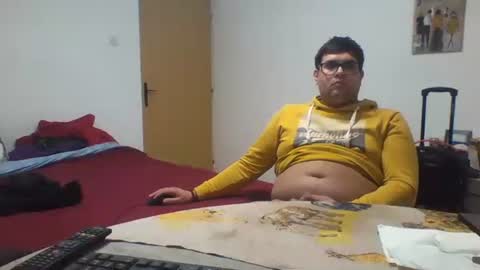 Pisellatore96 online show from October 12, 10:20 pm