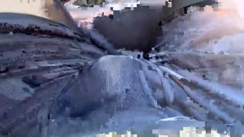 Snapshot of pistolpete9891 chatting on October 17, 10:23 pm pistolpete9891 online show from October 17, 10:23 pm