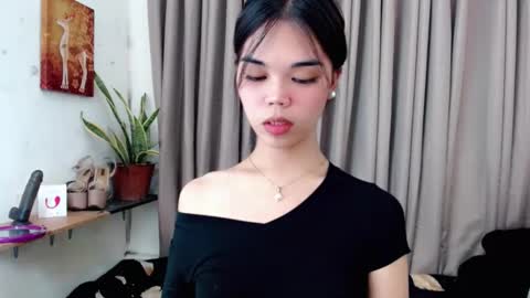 The Girl Named Eyve online show from March 19, 6:01 pm