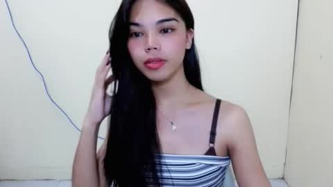 The Girl Named Eyve online show from April 5, 5:21 pm