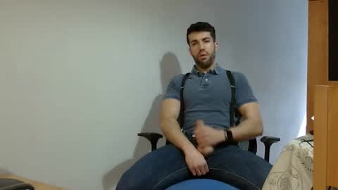 pitruki00 online show from February 8, 2:42 pm