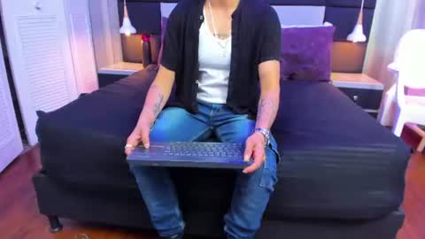 pixelriot online show from June 13, 8:29 pm