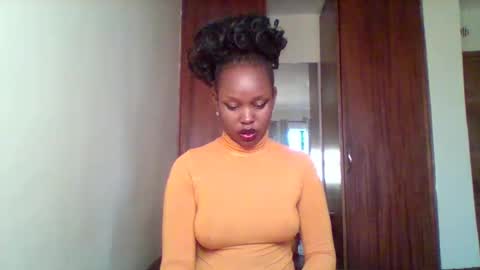 Snapshot of pixie_roman chatting on April 23, 12:29 pm Majesty online show from April 23, 12:29 pm