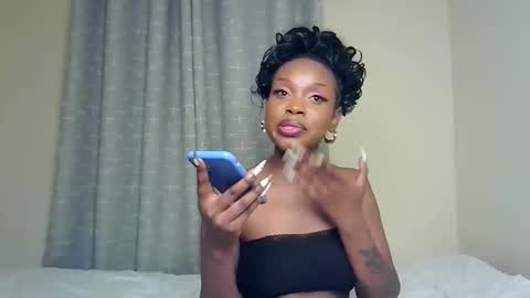Snapshot of pixie_roman chatting on April 24, 5:59 pm Majesty online show from April 24, 5:59 pm