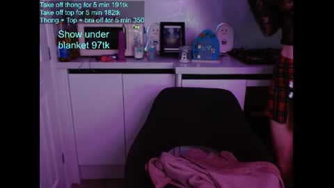 Snapshot of pixiehole4u chatting on October 22, 11:26 pm pixiehole4u online show from October 22, 11:26 pm