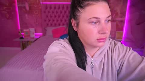 pixiehott online show from October 13, 7:47 pm