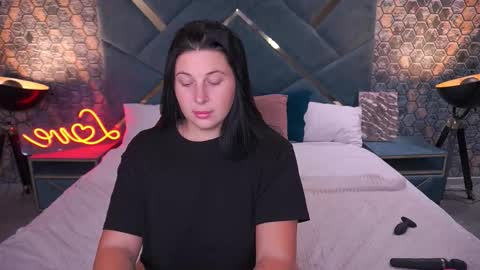 pixiehott online show from October 21, 12:50 pm