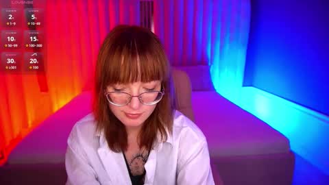 pixiepeachh online show from November 19, 5:24 pm