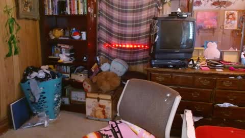 Snapshot of pixinun chatting on January 30, 5:06 pm Izzy online show from January 30, 5:06 pm