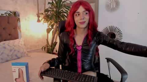 Snapshot of pixy_20 chatting on January 25, 2:58 am cris online show from January 25, 2:58 am