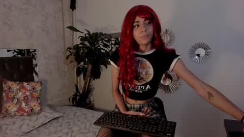 Snapshot of pixy_20 chatting on January 27, 5:03 am cris online show from January 27, 5:03 am