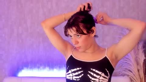 Snapshot of pixy_20 chatting on September 15, 4:45 am cris online show from September 15, 4:45 am