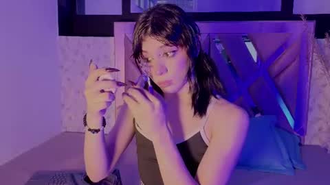 Snapshot of pixy_20 chatting on June 24, 8:08 pm cris online show from June 24, 8:08 pm