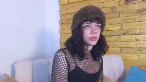 Snapshot of pixy_20 chatting on July 13, 3:53 am cris online show from July 13, 3:53 am