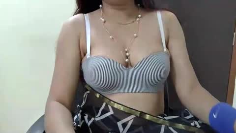 Piyu2306 online show from March 3, 6:55 pm