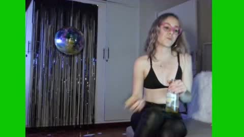 Lynn online show from February 18, 5:10 pm