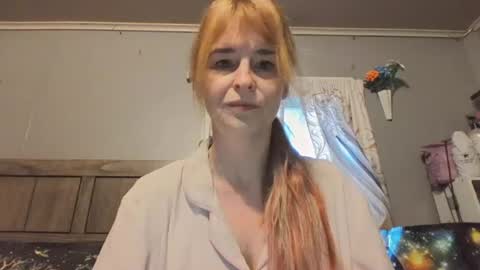 pizzedwife online show from June 16, 11:35 am