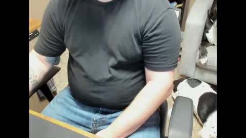 pj1212 online show from April 6, 7:04 pm