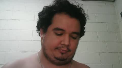 Snapshot of pjrgg77 chatting on January 17, 1:54 am Pablo online show from January 17, 1:54 am