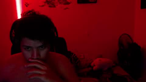 Snapshot of pklexus chatting on January 20, 1:21 pm KingLxuS online show from January 20, 1:21 pm