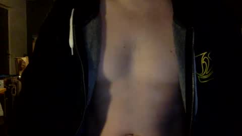 Snapshot of pl4yer__88 chatting on February 12, 6:19 pm pl4yer__88 online show from February 12, 6:19 pm