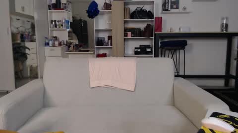 Snapshot of plasticgirll chatting on January 17, 3:11 pm plasticgirll online show from January 17, 3:11 pm