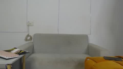 Snapshot of plasticgirll chatting on October 10, 5:34 pm plasticgirll online show from October 10, 5:34 pm