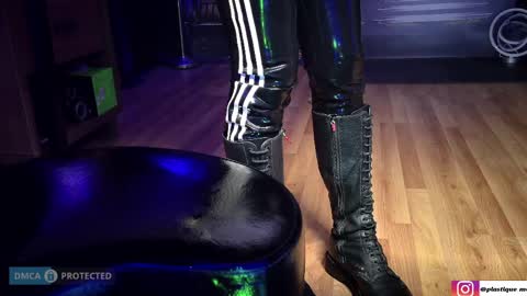 plasticme online show from April 26, 3:53 pm