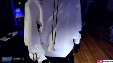 plasticme online show from April 29, 5:52 pm