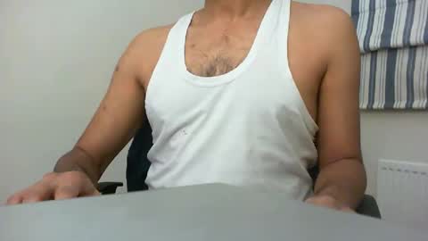 Snapshot of platino3026 chatting on February 5, 11:06 pm platino3026 online show from February 5, 11:06 pm