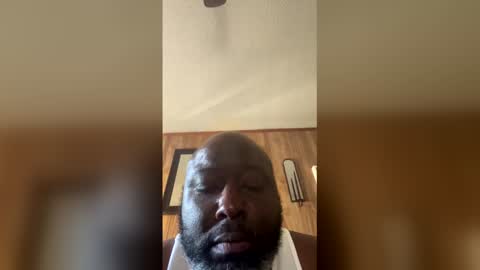 Snapshot of playboi_trick chatting on April 20, 5:05 pm playboi_trick online show from April 20, 5:05 pm