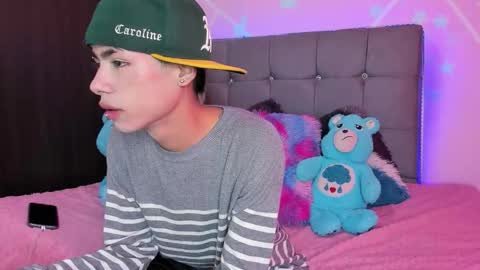 Snapshot of playboy_bunnyy chatting on September 21, 6:09 pm playboy_bunnyy online show from September 21, 6:09 pm