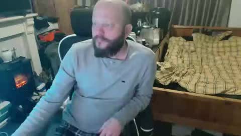 Snapshot of playboy_horny chatting on April 2, 9:01 pm playboy_horny online show from April 2, 9:01 pm