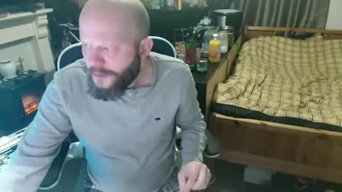 Snapshot of playboy_horny chatting on April 5, 11:46 pm playboy_horny online show from April 5, 11:46 pm