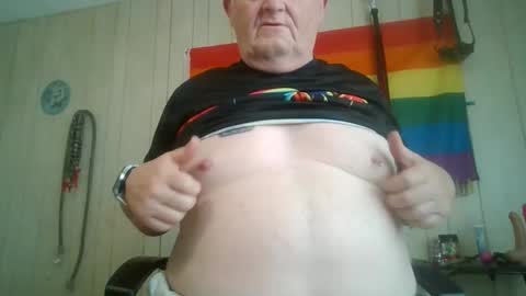 Snapshot of playboychas chatting on May 20, 11:55 pm chaz online show from May 20, 11:55 pm