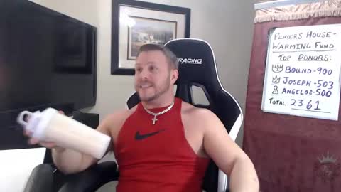 Player online show from February 11, 4:22 am