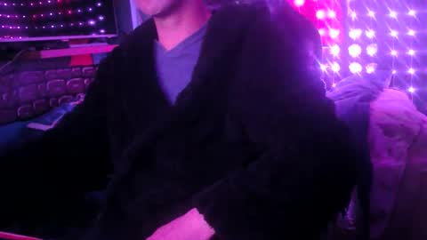 Snapshot of player841 chatting on February 8, 10:51 pm Leonardo online show from February 8, 10:51 pm